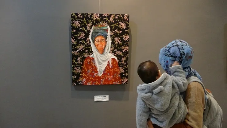 Anadolu kadınları sergisi büyük ilgi gördü