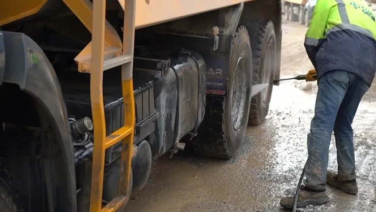 Haberimizin ardından harekete geçildi! Tekerlekler yıkanıyor...