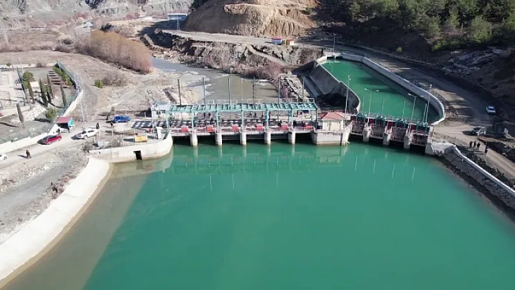 Kayıp kadını bulabilmek için baraj kapakları açıldı