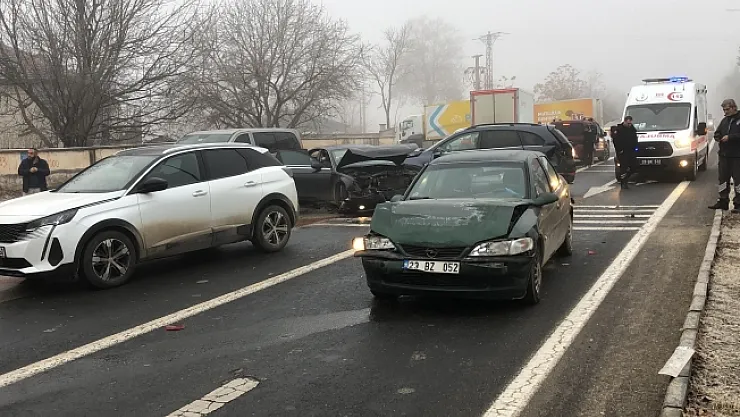 Malatya Caddesi'nde zincirleme kaza: 3 yaralı