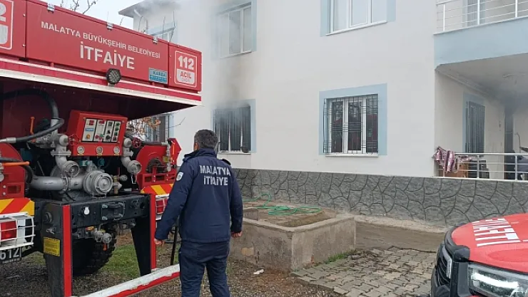 Malatya'da korkutan ev yangını