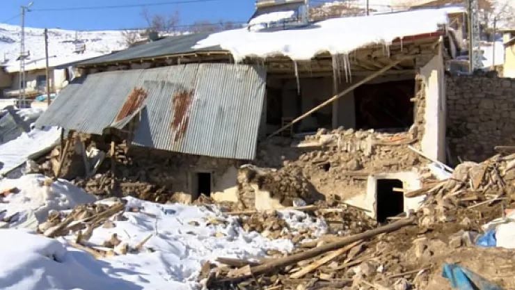 Yıkılan ahır ve ağıllar için yapımlar başlamadı! Yetiştiriciler sitemli!