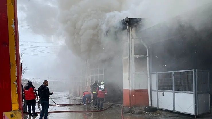 Malatya'da korkutan iş yeri yangını