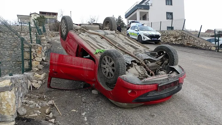Malatya'da araç ters döndü: 1 yaralı!