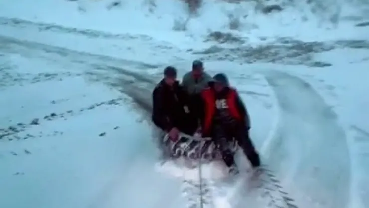 Malatya'da gençler karın tadını çıkarıyorlar...