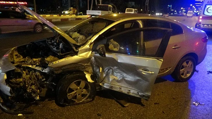 Malatya'da iki araç çarpıştı: 5 yaralı