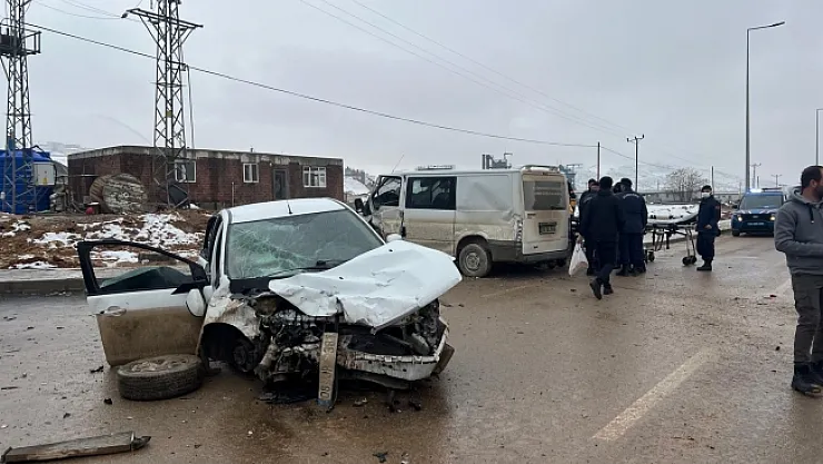 Malatya'da iki ayrı kaza: 1 ölü 5 yaralı