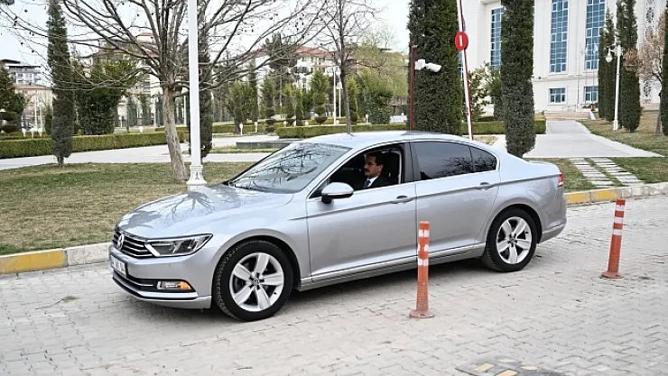 Battalgazi Belediye Başkanı Taşkın'dan örnek tasarruf