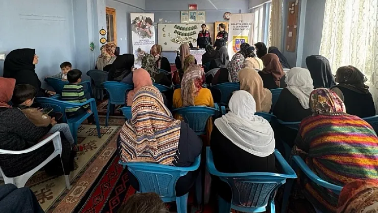 Jandarmadan kadınlara KADES bilgilendirmesi