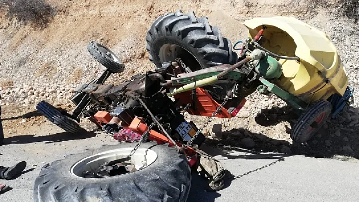 Traktör devrildi, sürücü hayatını kaybetti!