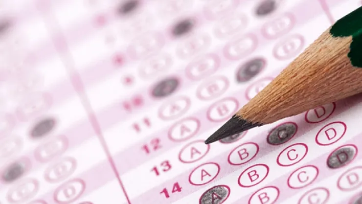 Adaylara 60 soru 90 dakika!