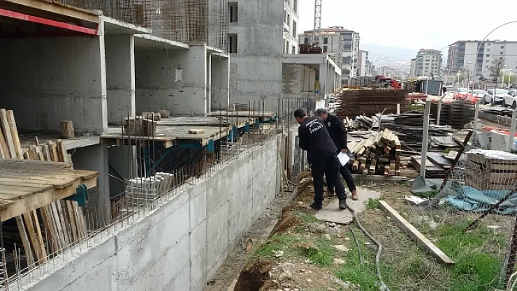 Malatya'da inşattan düşen işçi yaralandı