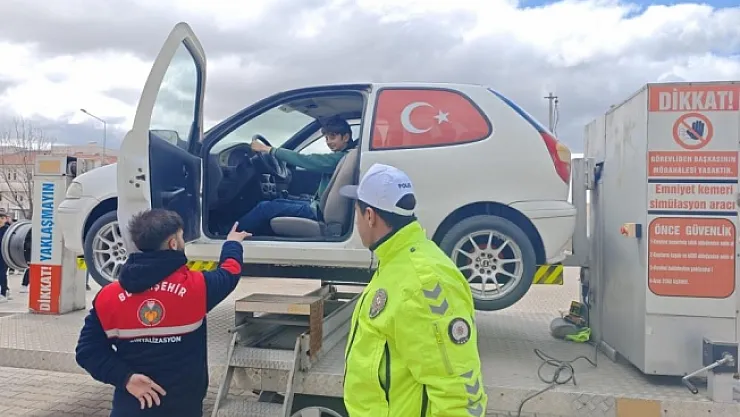 Öğrencilere simülasyonla emniyet dersi