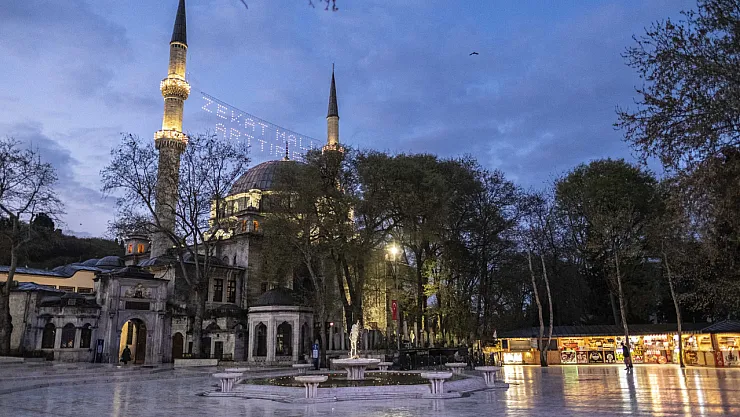 5 Aralık 2025 Cuma Hutbesi Yayımlandı: 'İnsan Huzuru İbadetle Bulur'