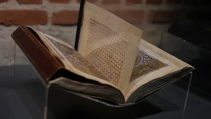 700 Yıllık Miras İstanbul'da Buluştu: Mesnevî Yazmaları İlk Kez Aynı Sergide