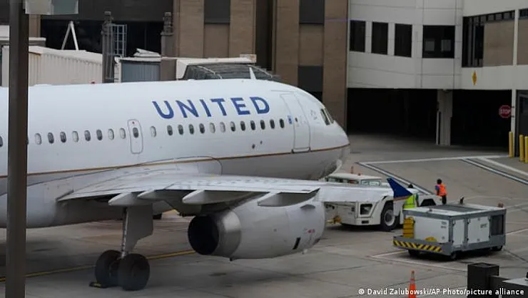 ABD'de Hükümetin Kapanması Havacılığı Vurdu: 1700'den Fazla Uçuş İptal Edildi