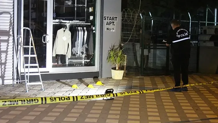 Adana'da Korkutan Olay: İş Yerine El Yapımı Patlayıcı Atıldı