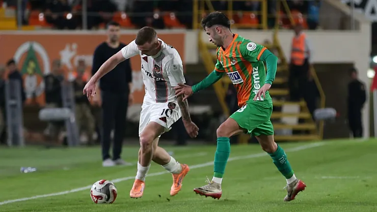 Alanya'da Sessiz Gece: Alanyaspor ile Gaziantep FK Berabere Kaldı