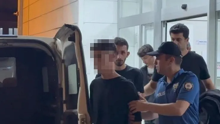 Amasra'da Kafe Önünde Bıçaklı Kavga: 7 Kişi Yaralandı