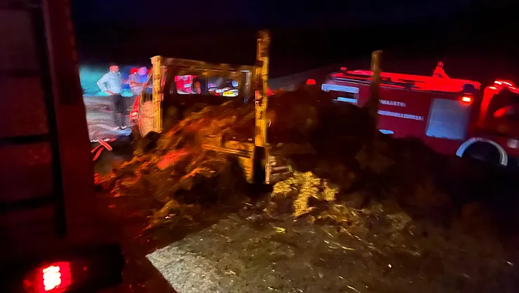 Arguvan'da yonca yüklü kamyonet alev alev yandı