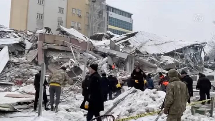 Avşar Otel Yıkımıyla İlgili 13 Sanıklı Dava Süreci Uzuyor