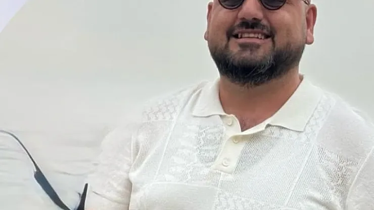 Bahçe duvarına çarpan aracın sürücüsü hayatını kaybetti