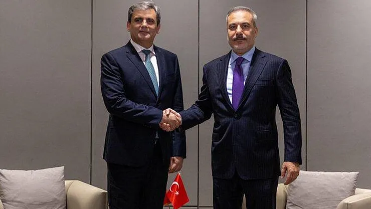 Bakan Hakan Fidan, Karadağlı Mevkidaşıyla İstanbul'da Görüştü: Türkiye Dostluğu Güçlendirmekte Kararlı