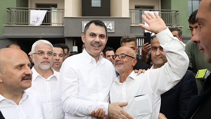 Bakan Kurum'dan konut teslimi öncesi sahada inceleme!