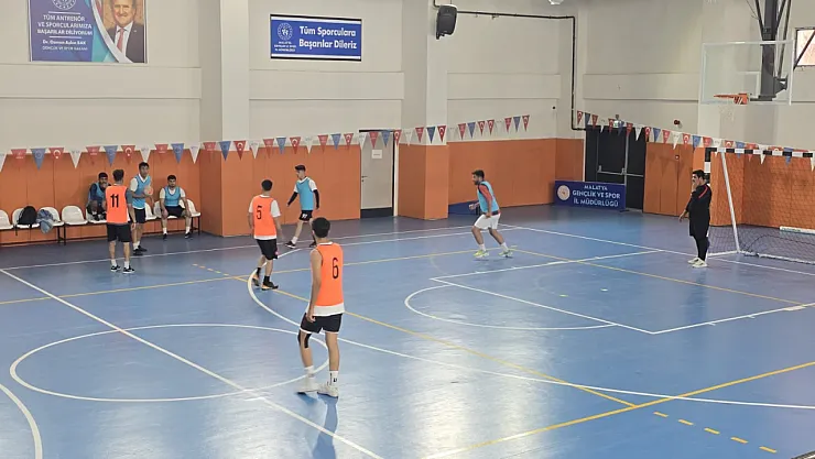 Battalgazi'de Cumhuriyet Ruhuyla Şampiyonluğa