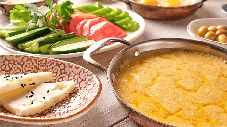 Bilim Dünyasından Çarpıcı Sonuç: Erken Kahvaltı Edenler Daha Uzun Yaşıyor