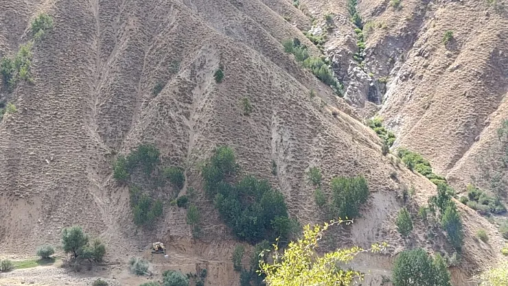 Bingöl'de Seyyid Şeyh Muhammed Mamedi Türbesine Ulaşımı Kolaylaştıracak Yol Çalışması Başladı