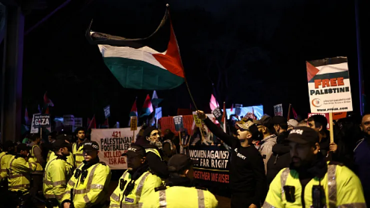 Birmingham'da Filistin İçin Binlerce Ses