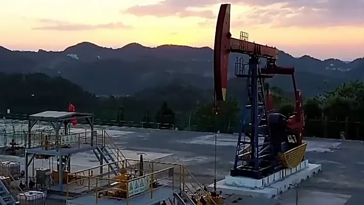 Çinli Enerji Devi Sinopec, Kayaç Gazı İşleme Kapasitesini İki Katına Çıkardı