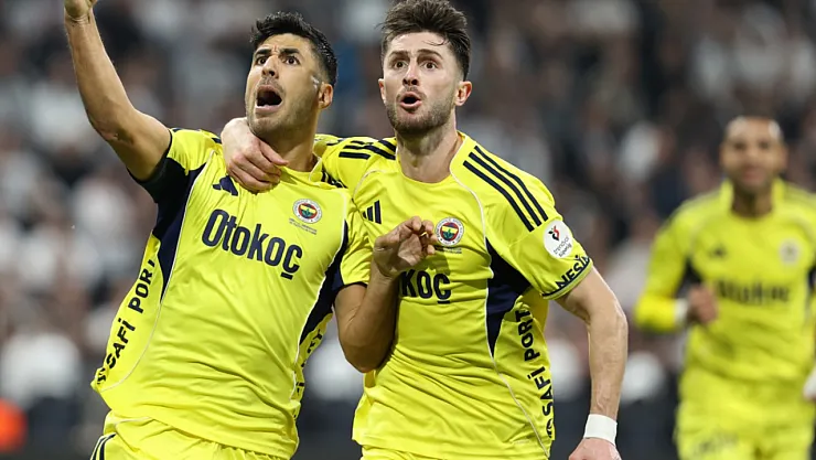 Derbide Senaryo Değişti: Fenerbahçe 10 Kişilik Beşiktaş'ı 3 Golle Geçti