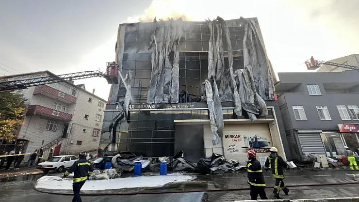 Dilovası'nda Kozmetik Deposu Yangını: 7 Kamu Görevlisi Açığa Alındı