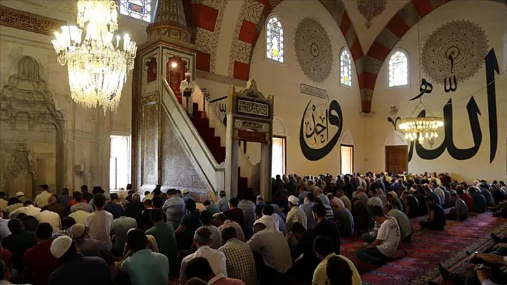 Diyanet'ten 15 Ağustos 2025 Cuma Hutbesi: 'Kul Hakkı Ateşten Gömlektir' Mesajıyla Tüm Camilerde Okunacak
