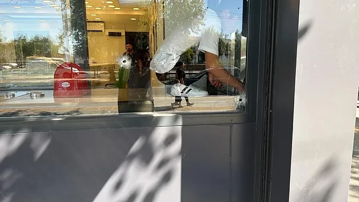 Diyarbakır'da Kuyumculara Haraç Terörü: 100 Bin Dolar İstediler, İşyerleri Kurşunlandı