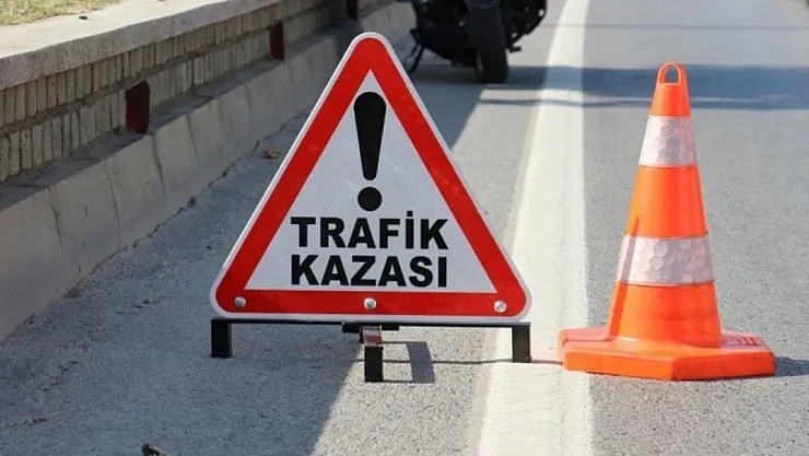 Doğanşehir'de Rögar Yüklü Tır Devrildi, Yol Kapandı