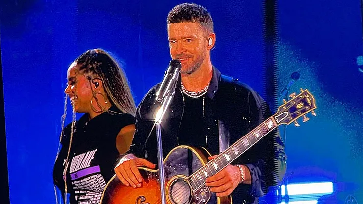 Dünyaca ünlü şarkıcı Justin Timberlake İstanbul'da konser verdi