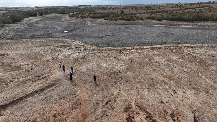 Edirne Şerbettar Köyü'nde Gölet Tamamen Kurudu