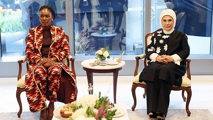 Emine Erdoğan, Kosova Cumhurbaşkanı'nın Eşi ile Türkevi'nde Buluştu