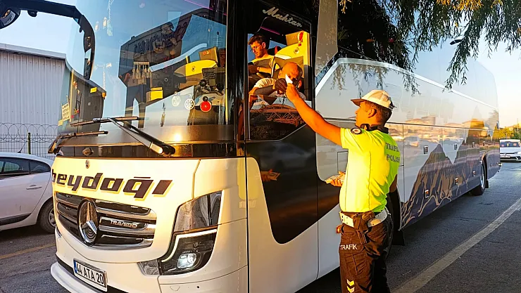 Emniyet Kemeri Hayat Kurtarıyor