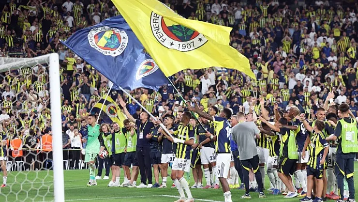 Fenerbahçe'den Kadıköy'de Gol Şöleni: 5-2 ile Play-Off'a