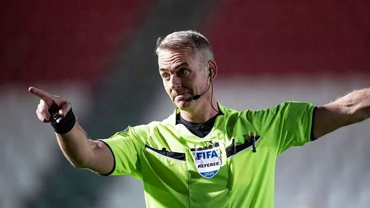 Fenerbahçe-Stuttgart Maçında Düdük Jakob Kehlet'te: Avrupa'da Dev Randevu Yaklaşıyor