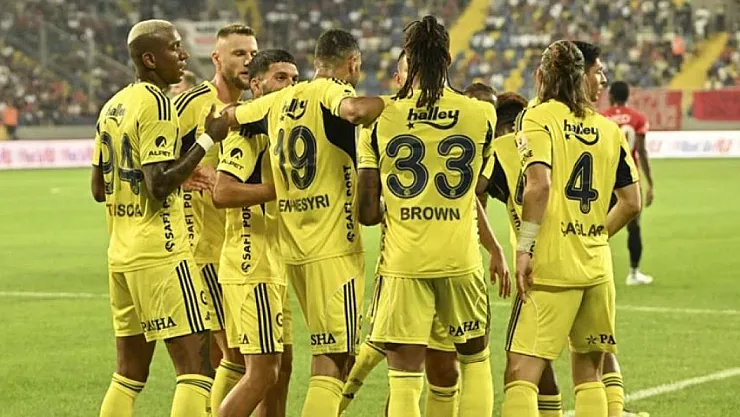 Fenerbahçe UEFA Avrupa Ligi kadrosunu açıkladı