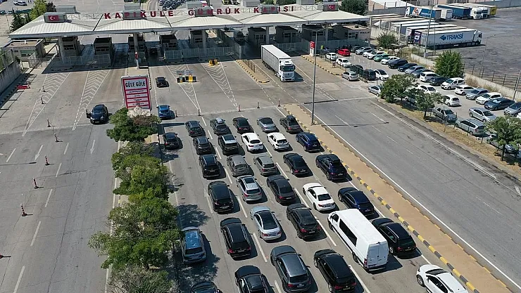 Gümrük Kapılarında Yeni Dönem Başlıyor: Araç Bilgileri Artık Anlık Aktarılacak