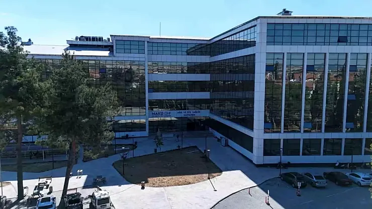 Hayali Tedavi İddiasıyla Doktor Görevden Uzaklaştırıldı