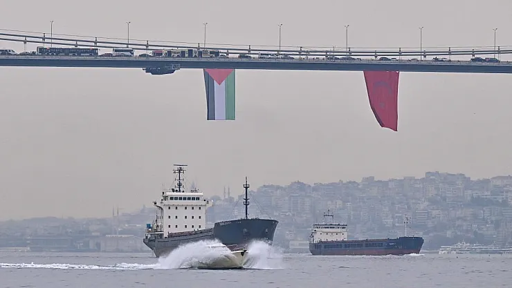 İstanbul Boğazı Filistin Bayraklarıyla Renklendi: Üç Köprüde Anlamlı Destek
