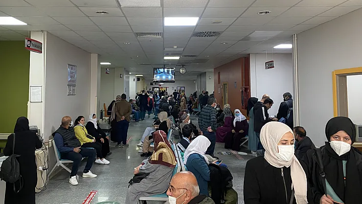 İstanbul'da Akşam Polikliniklerine Yoğun İlgi: İki Ayda 586 Bin Kişi Muayene Edildi