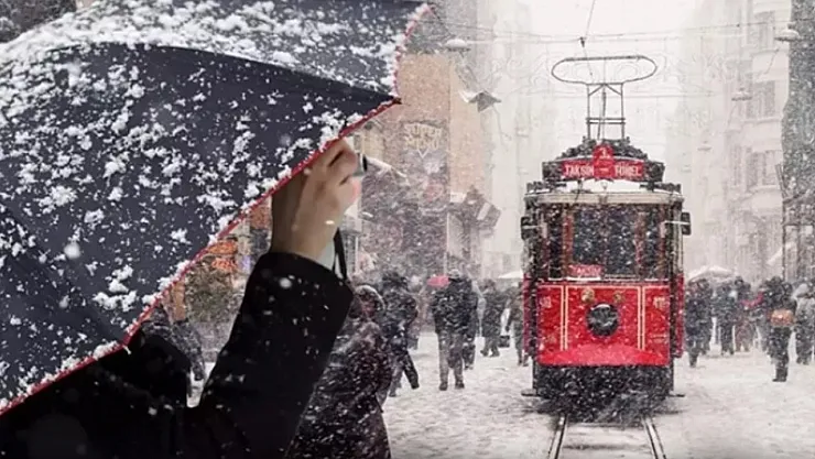 İstanbul İçin Kar Alarmı: Ocak Başından Şubat Ortasına Kadar Yoğun Yağış Bekleniyor!